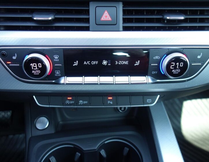 Audi A4 Sedan / Limuzína 2,0 l 110 kw