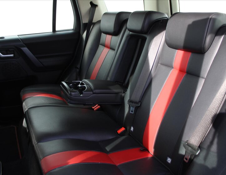 Land Rover Freelander 11