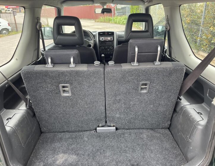 Suzuki Jimny SUV / Terénní 1,3 l 63 kw