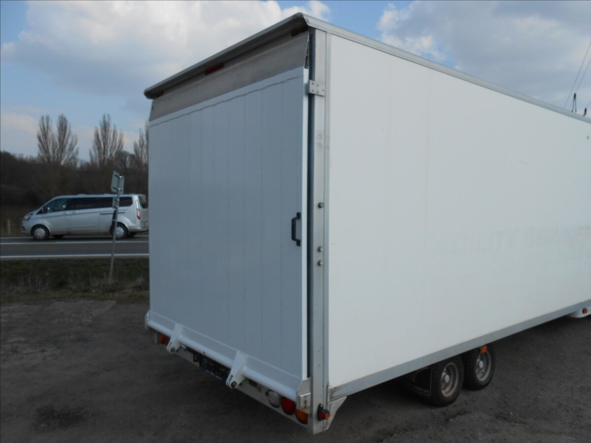 Volkswagen Transporter Kombi 2,0 l 75 kw