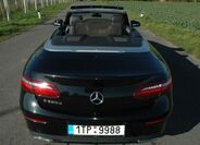 Mercedes-Benz Třídy E 4