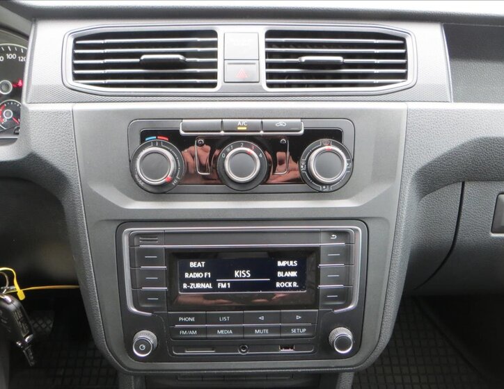 Volkswagen Caddy Skříň 1,4 l 81 kw