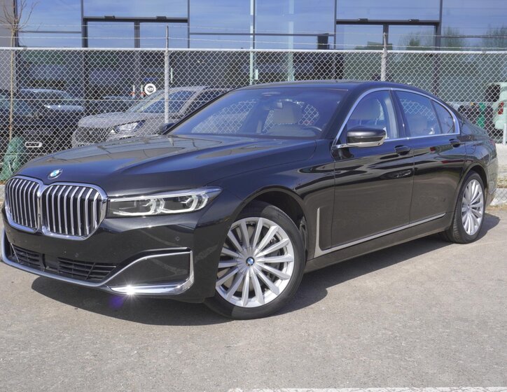BMW Řada 7 1