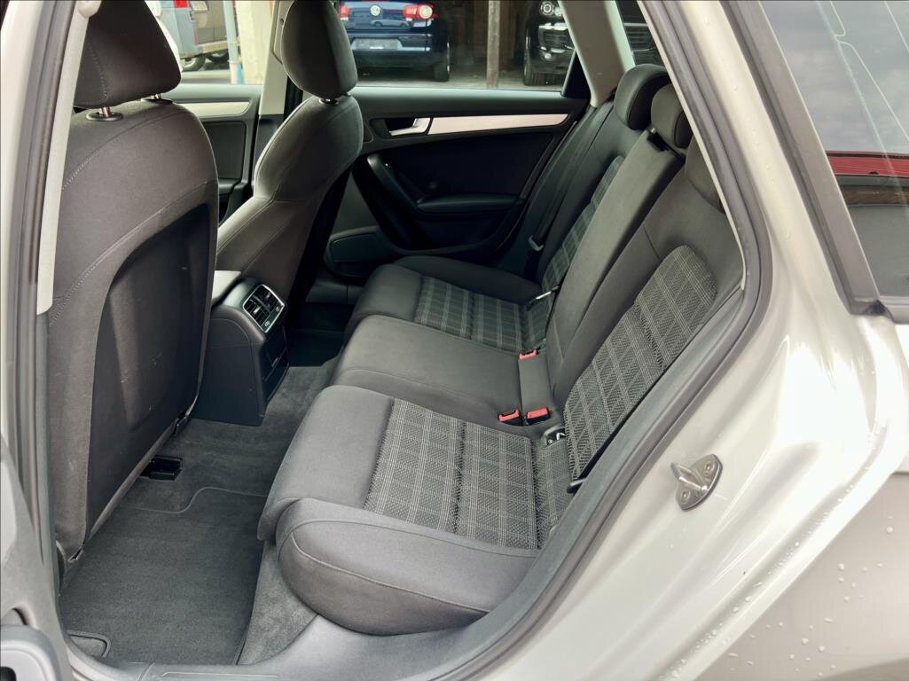 Audi A4 Kombi 2,0 l 110 kw