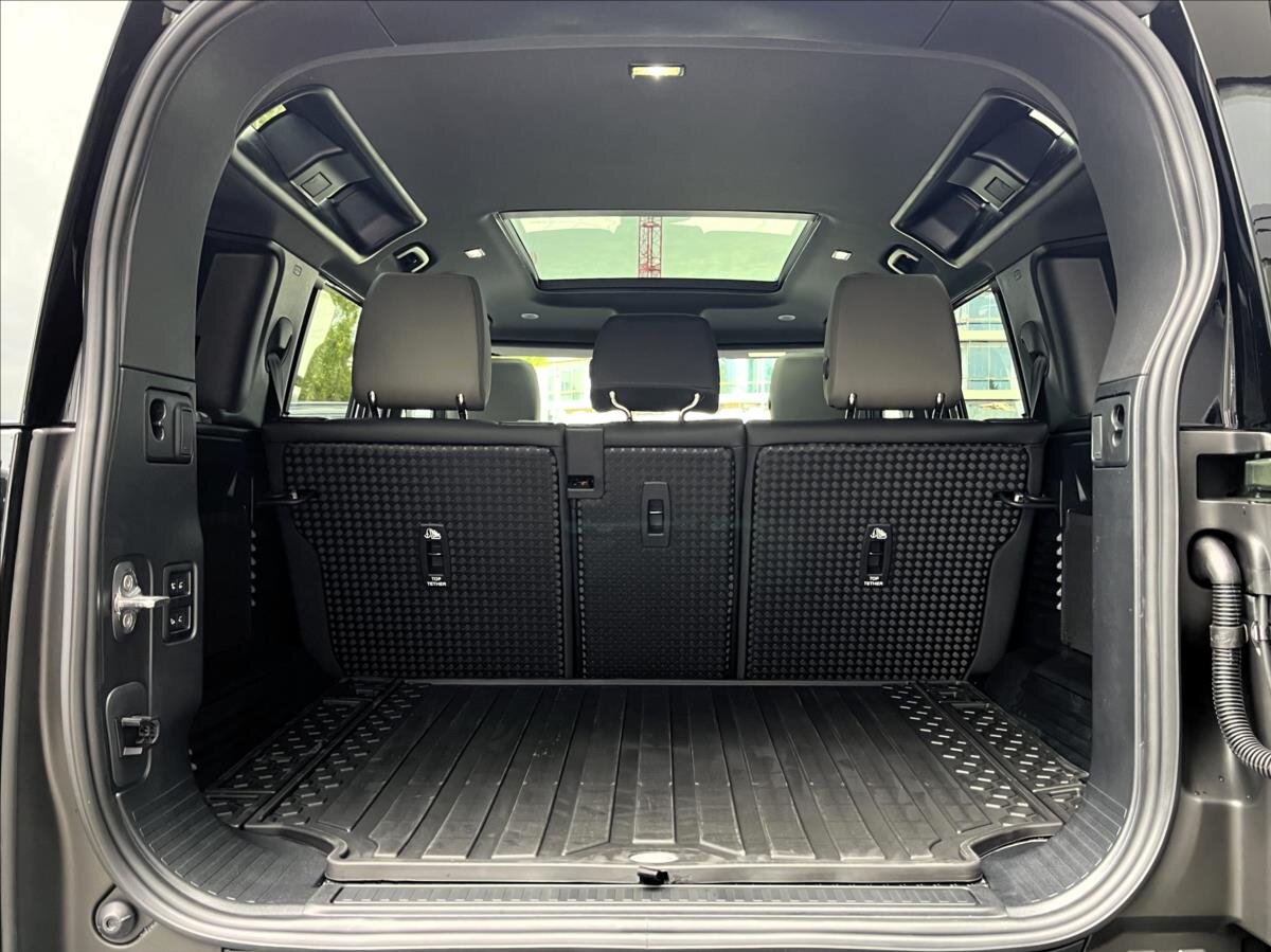 Land Rover Defender SUV / Terénní 3,0 l 183 kw