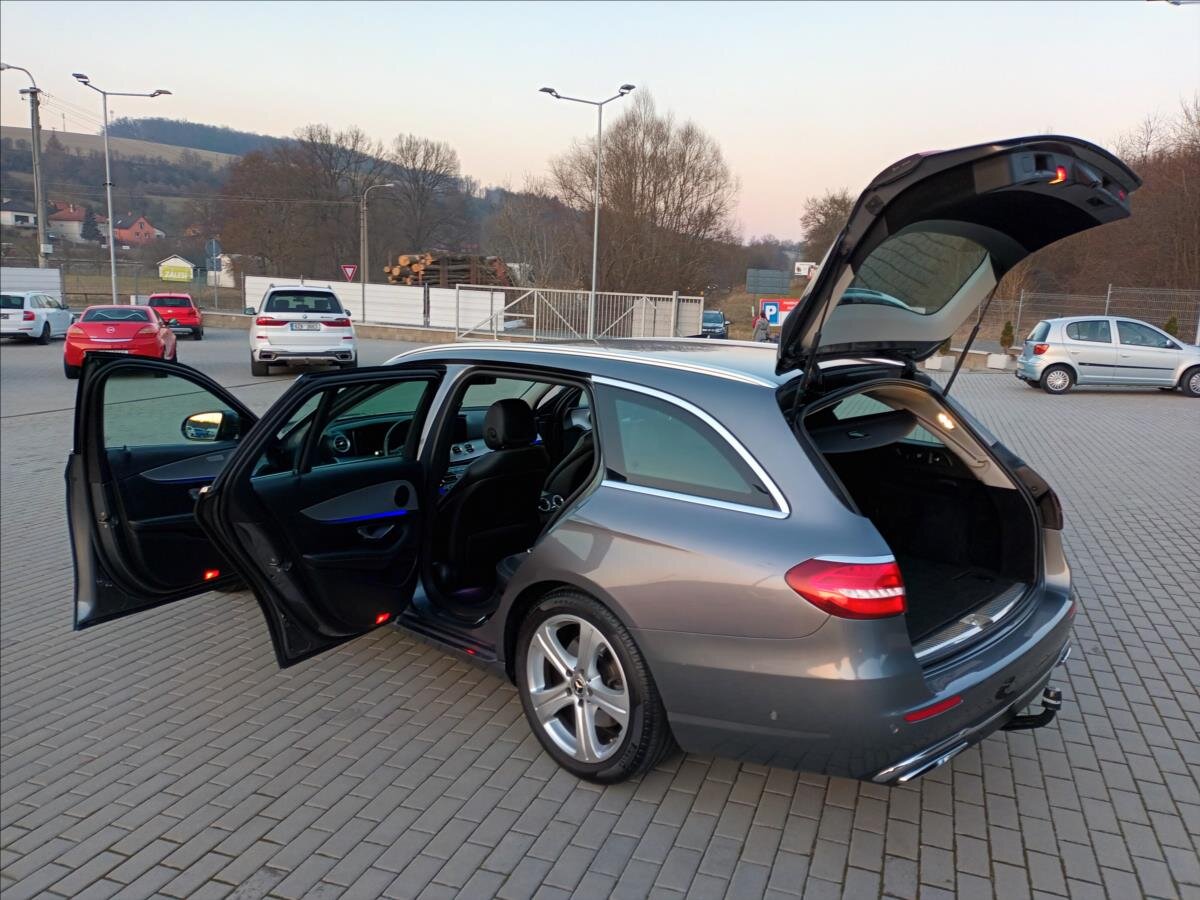 Mercedes-Benz Třídy E Kombi 3,0 l 190 kw