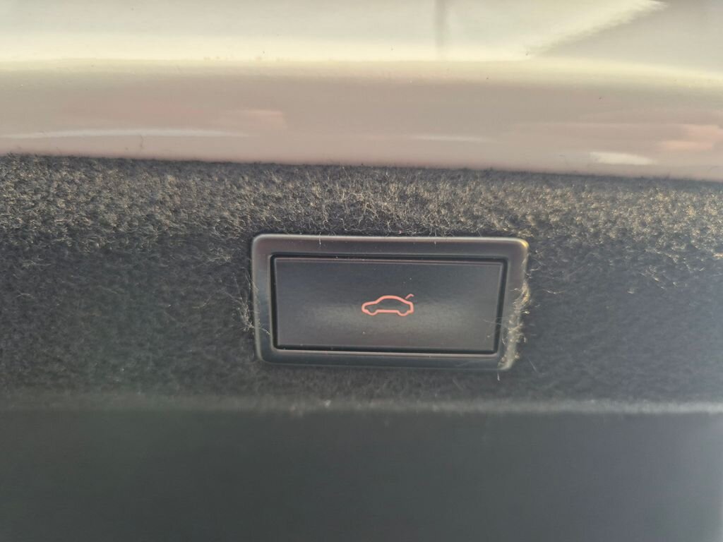 Škoda Superb Sedan / Limuzína 2,0 l 110 kw