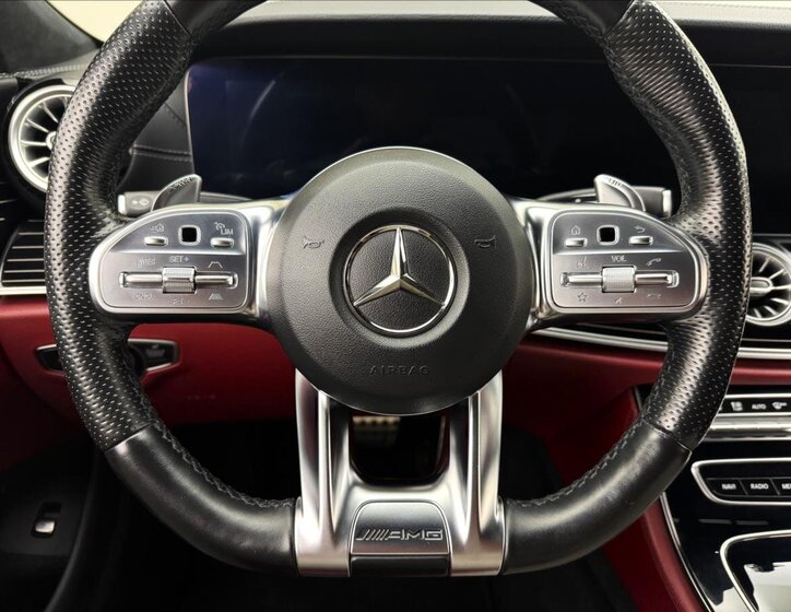 Mercedes-Benz CLS Sedan 3,0 l 320 kw