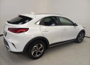 KIA XCeed 4