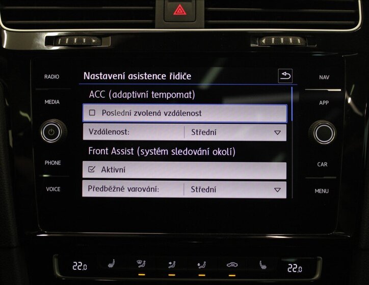 Volkswagen Golf Kombi 2,0 l 221 kw