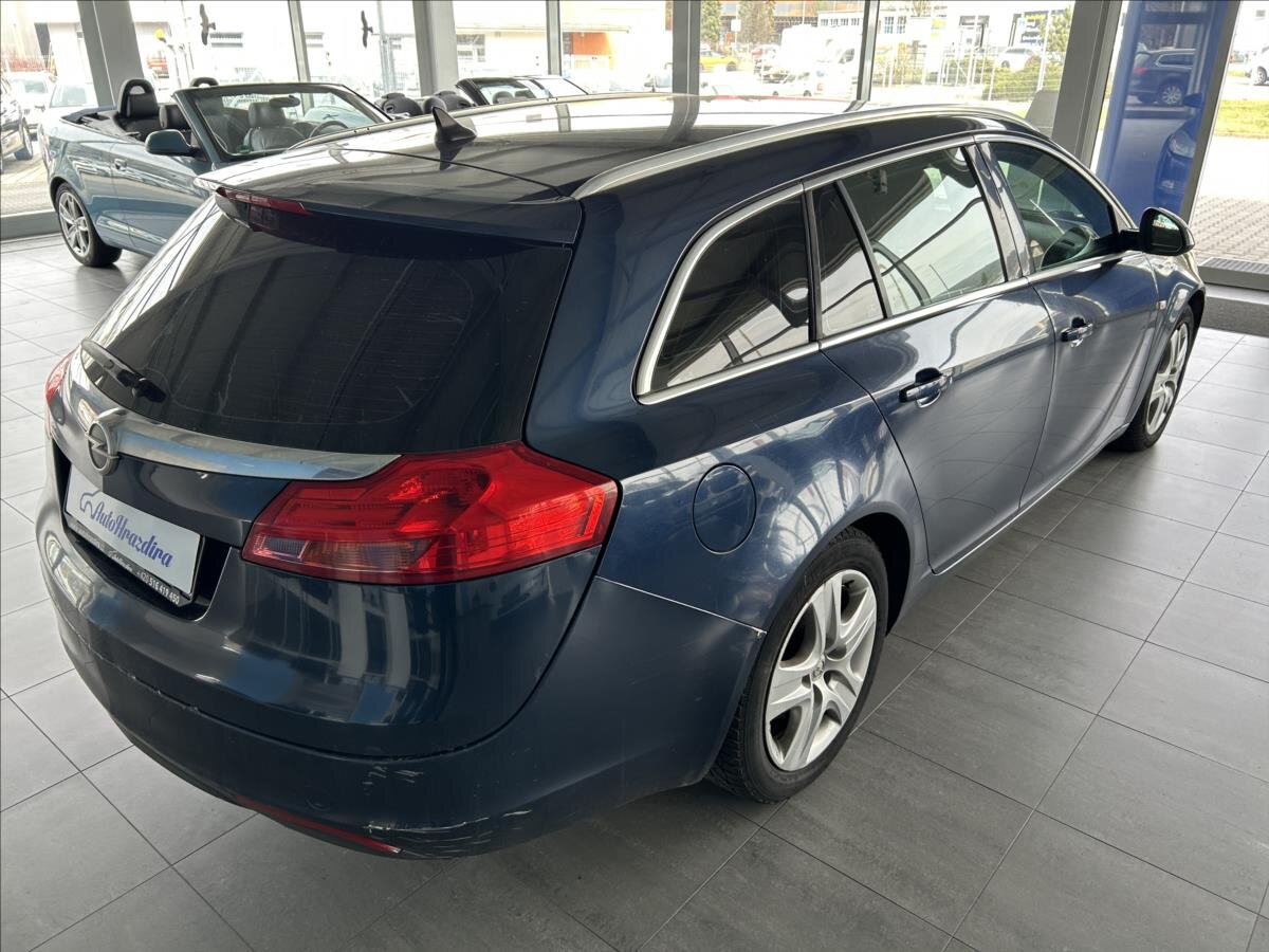 Opel Insignia Kombi 2,0 l 96 kw