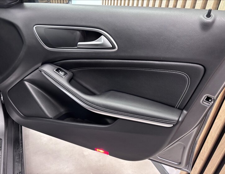 Mercedes-Benz GLA Kombi 1,6 l 90 kw