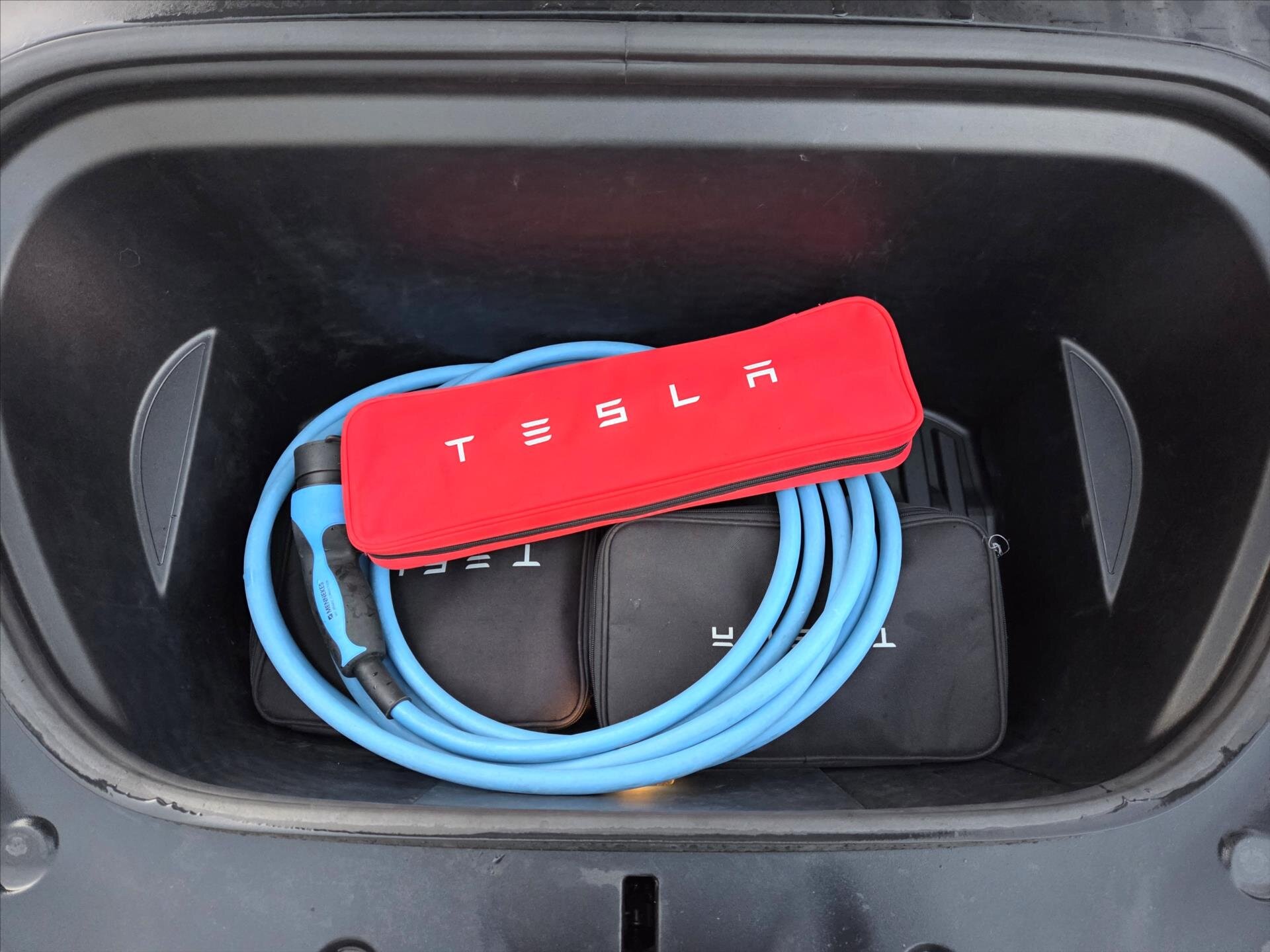 Tesla Model Y SUV 0,0 378 kw