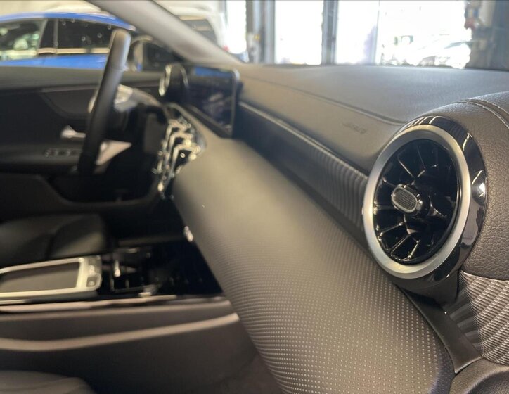 Mercedes-Benz CLA Kombi 1,3 l 120 kw