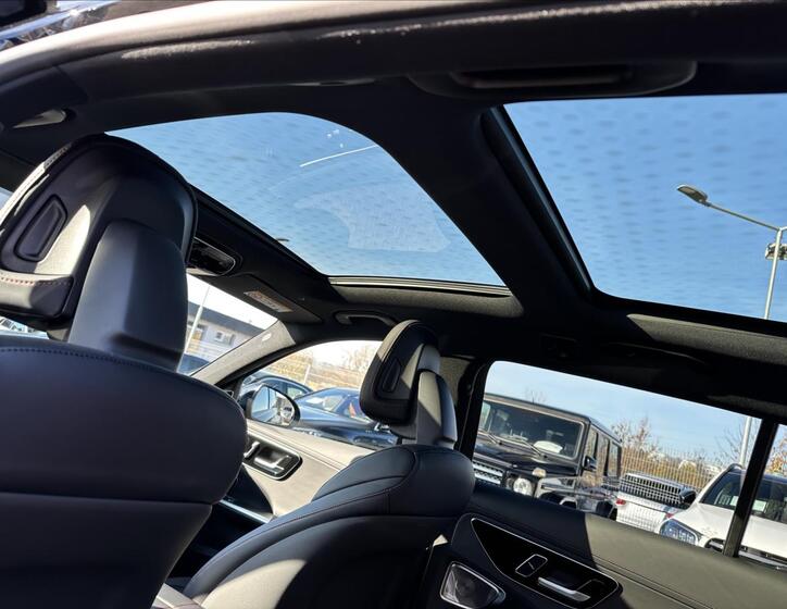 Mercedes-Benz Třídy C 12