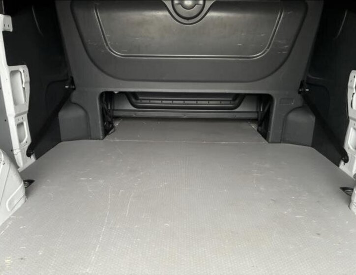 Opel Movano Skříň 2,2 l 103 kw