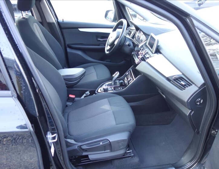 BMW Řada 2 MPV 1,5 l 103 kw