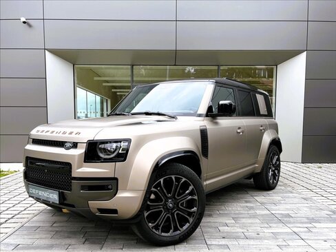 Land Rover Defender SUV / Terénní 4,4 l 467 kw