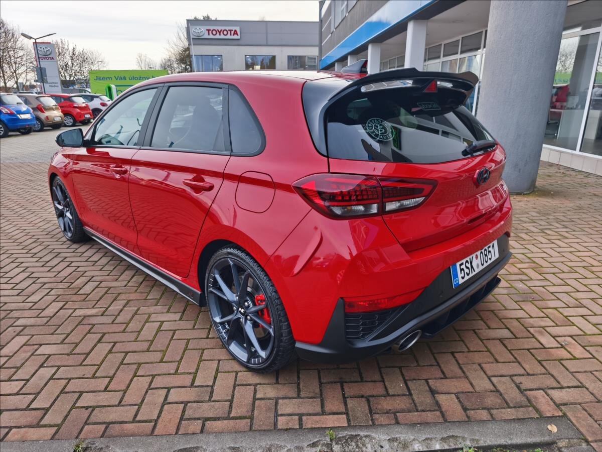 Hyundai i30 Hatchback 2,0 l 206 kw