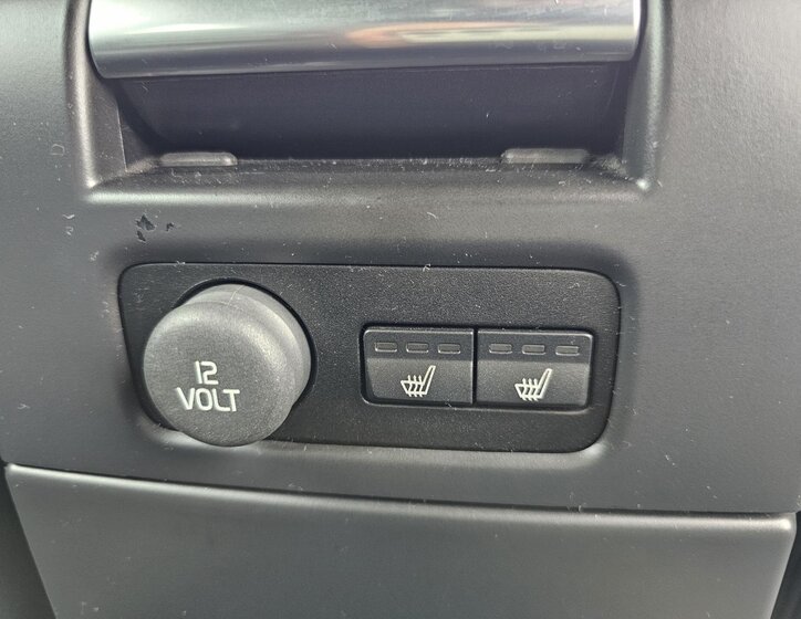 Volvo XC70 Kombi 2,0 l 133 kw