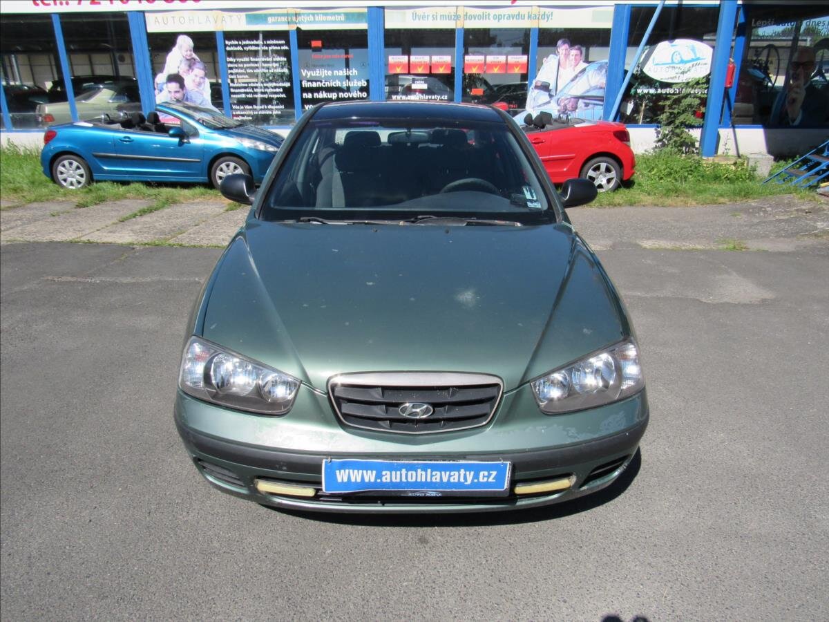 Hyundai Elantra Sedan 2,0 l 82 kw