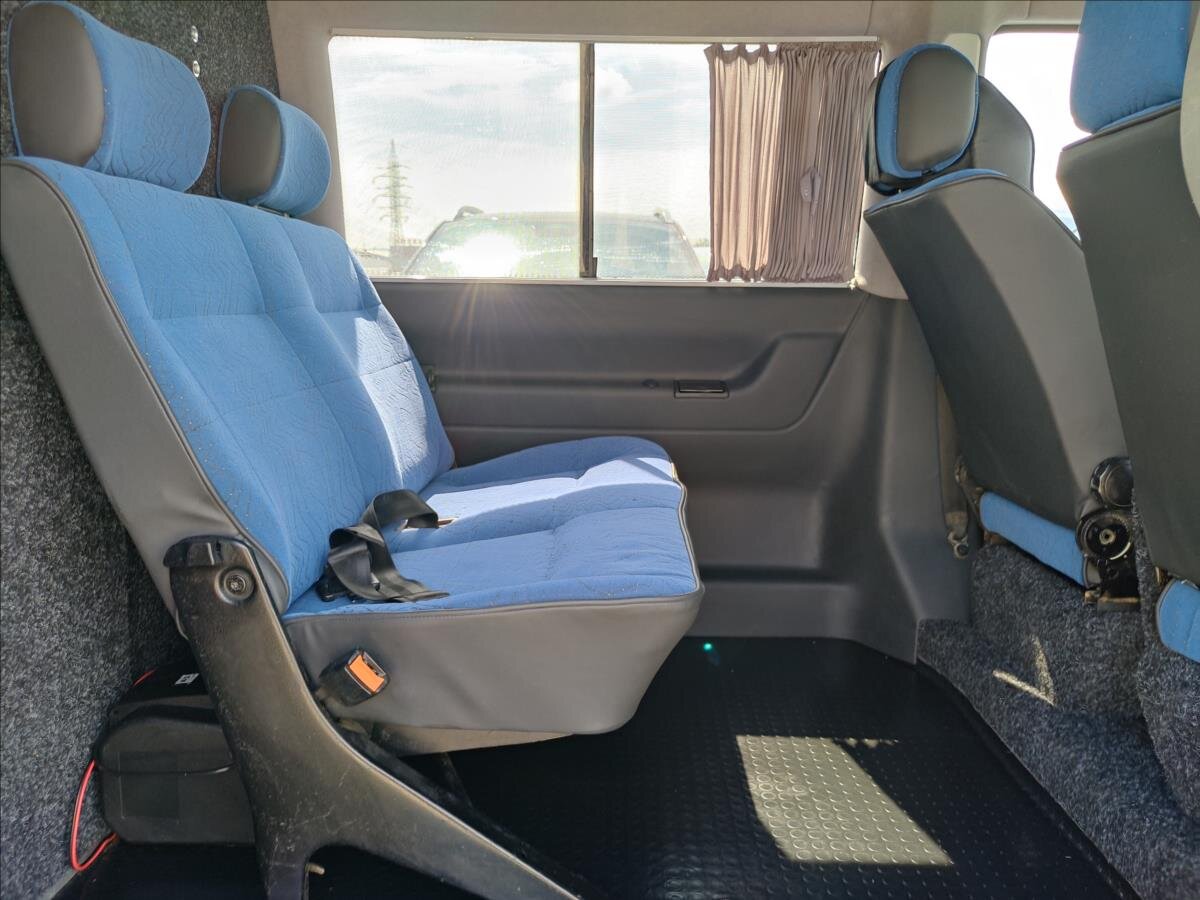 Volkswagen Transporter Kombi 2,5 l 75 kw