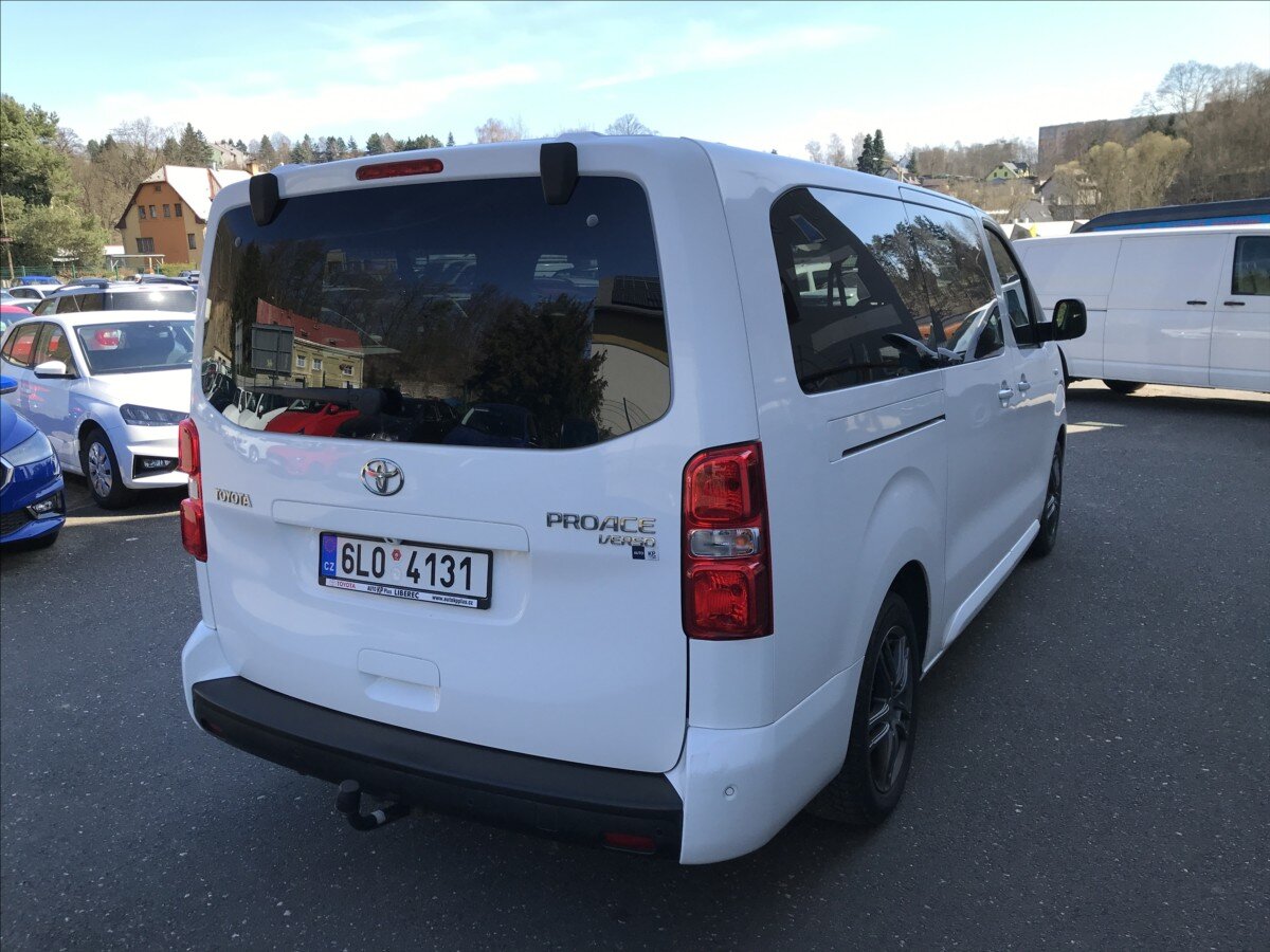 Toyota ProAce Kombi 2,0 l 110 kw