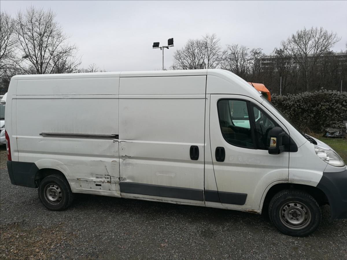 Peugeot Boxer Skříň 2,2 l 110 kw
