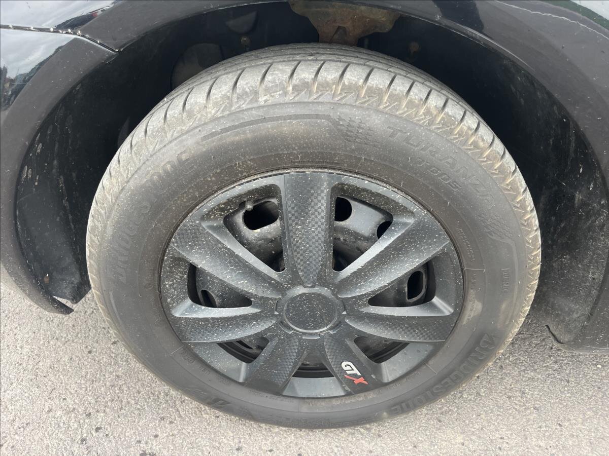 Volkswagen New Beetle Hatchback 1,6 l 74 kw