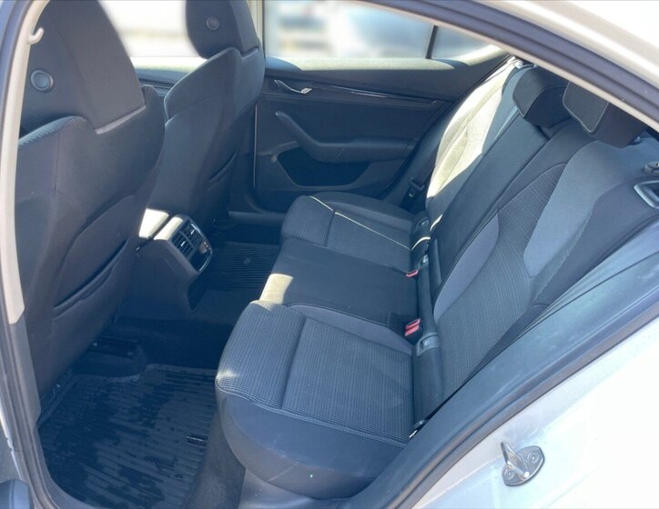 Škoda Octavia Liftback 1,5 l 110 kw