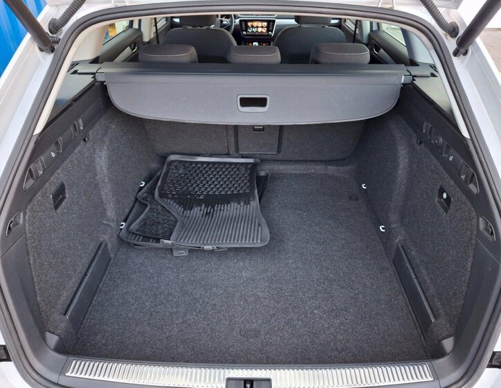 Škoda Superb Kombi 2,0 l 110 kw