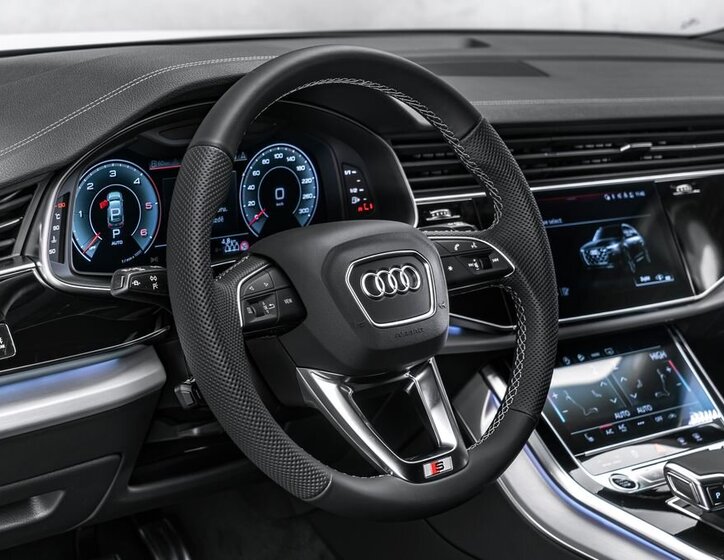Audi Q7 SUV 3,0 l 210 kw