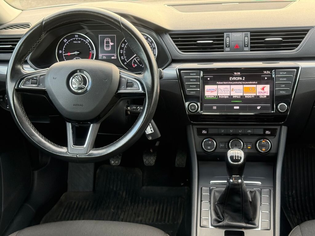 Škoda Superb Sedan / Limuzína 2,0 l 110 kw