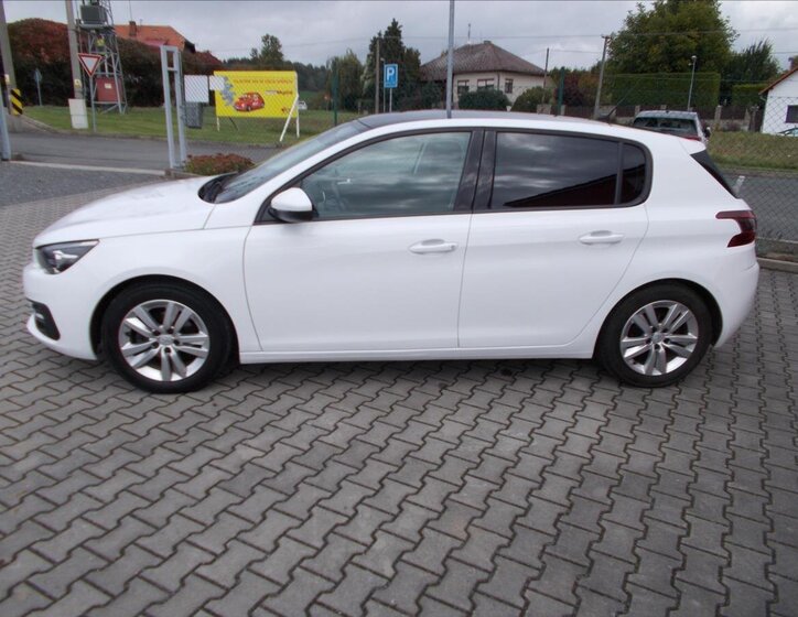 Peugeot 308 5