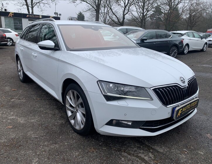 Škoda Superb Kombi 2,0 l 110 kw