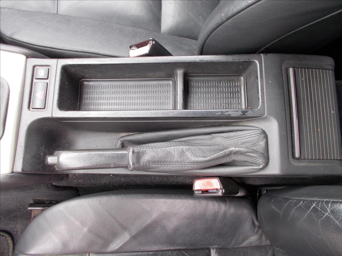 BMW Řada 3 Kabriolet 2,0 l 105 kw