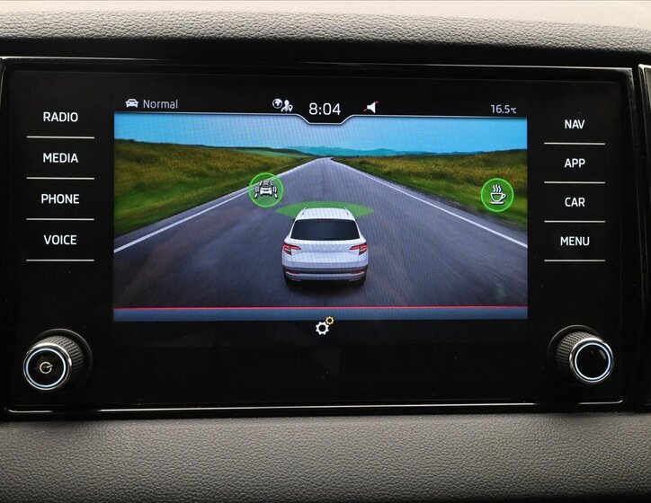 Škoda Karoq SUV / Terénní 1,5 l 110 kw