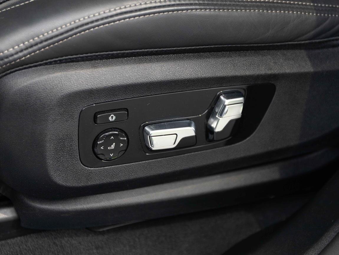 BMW X7 SUV / Terénní 3,0 l 259 kw