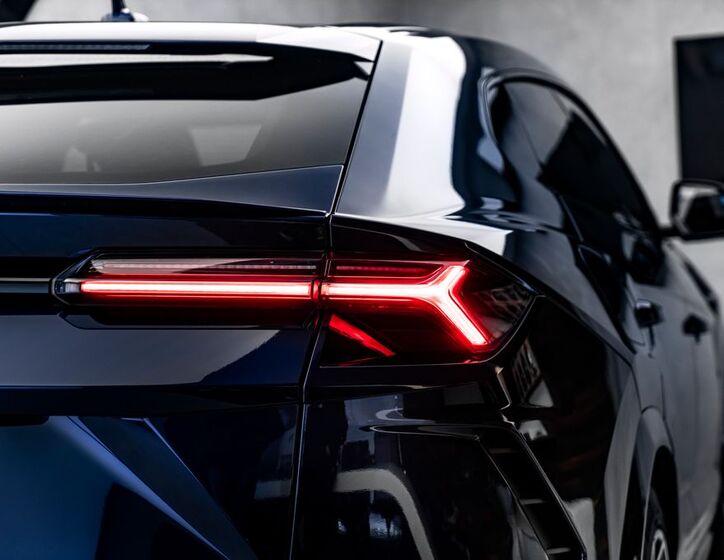 Lamborghini Urus 11