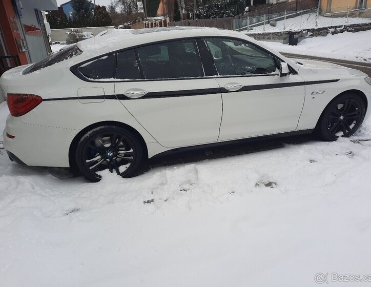 BMW Řada 5 Sedan 3,0 l 220 kw