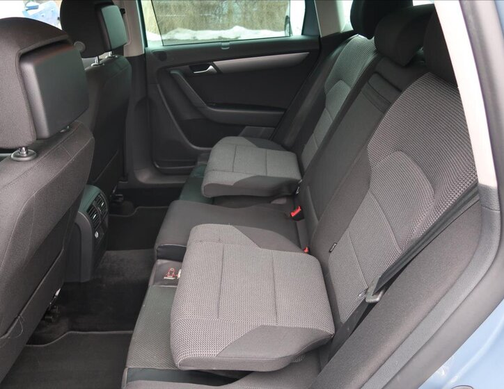 Volkswagen Passat Kombi 2,0 l 103 kw