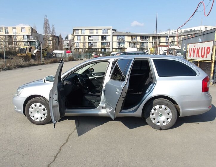 Škoda Octavia Kombi 2,0 l 103 kw