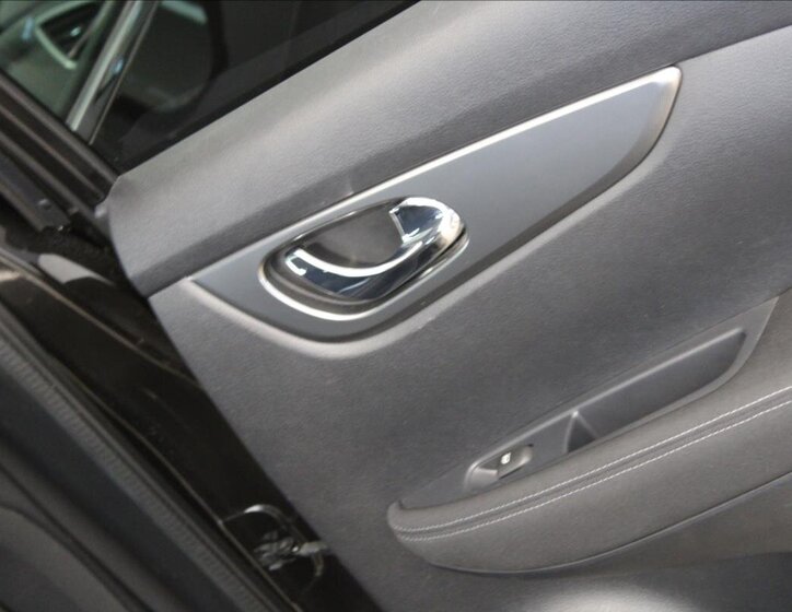 Nissan Qashqai SUV / Terénní 1,6 l 96 kw