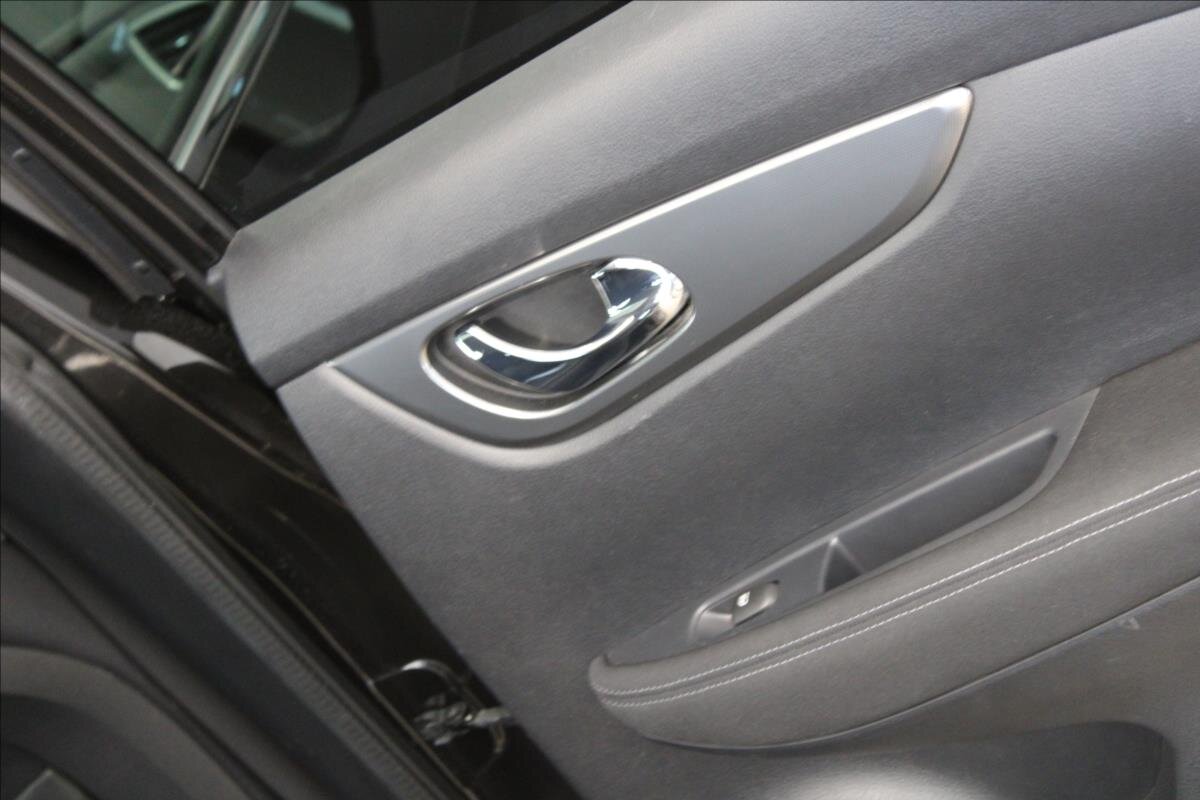 Nissan Qashqai SUV / Terénní 1,6 l 96 kw