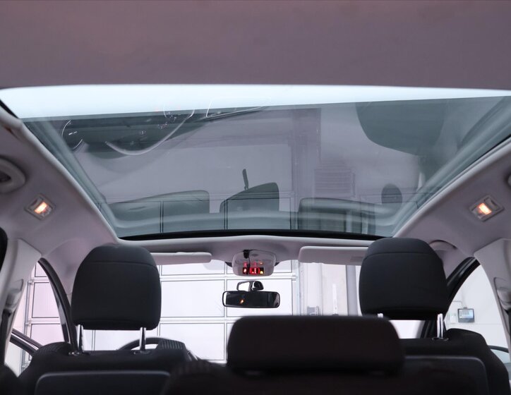 Peugeot 5008 MPV 1,6 l 88 kw