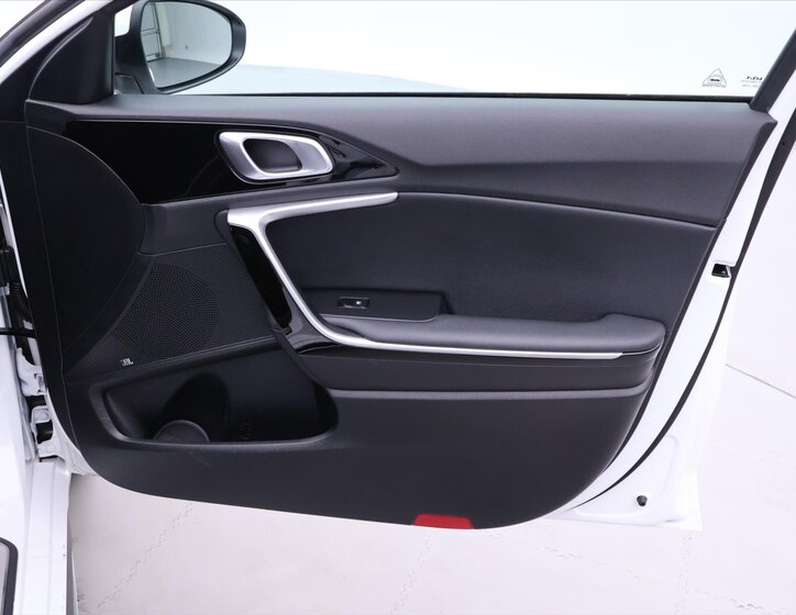 KIA ProCeed Hatchback 1,5 l 117 kw