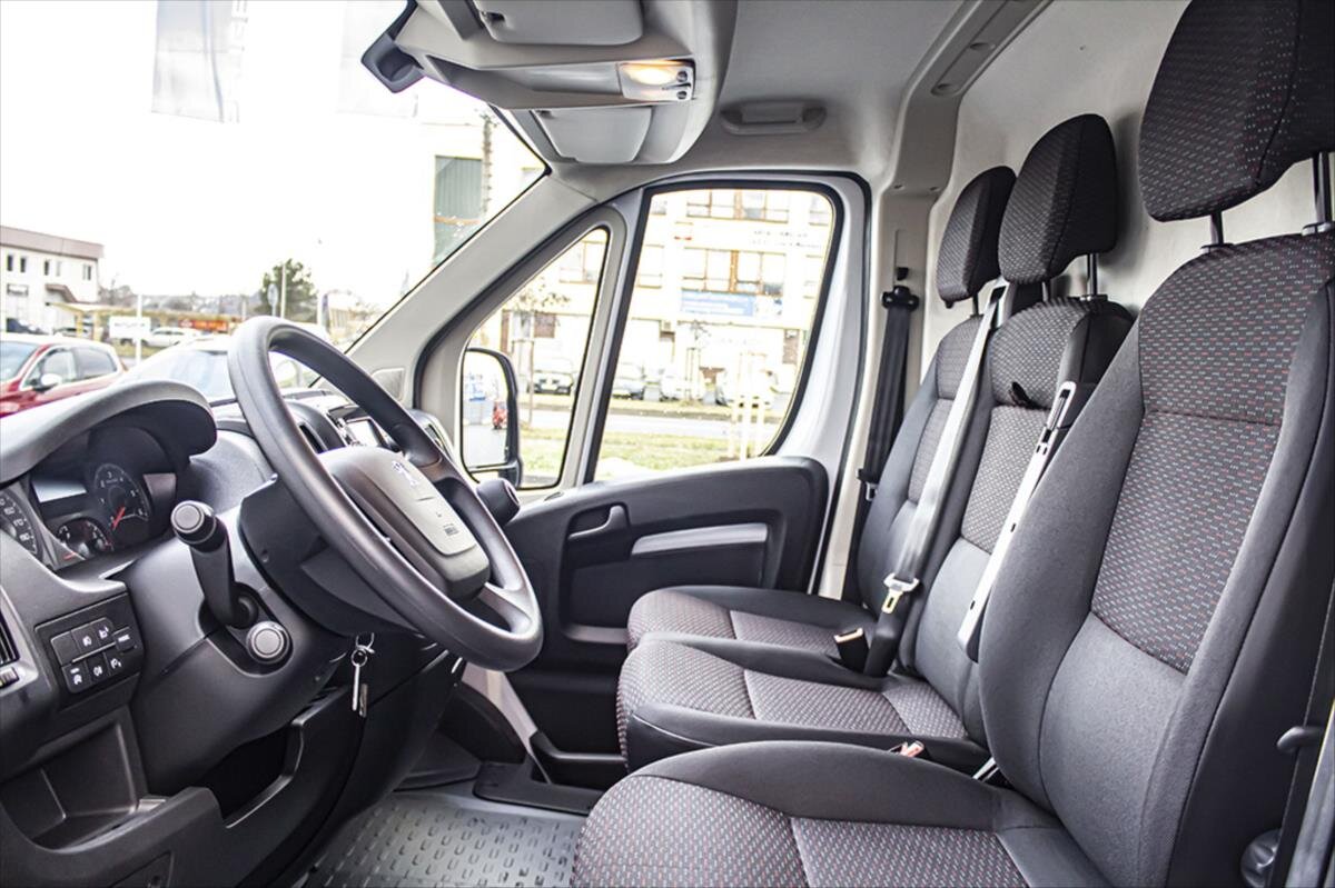 Peugeot Boxer Skříň 2,2 l 510 kw