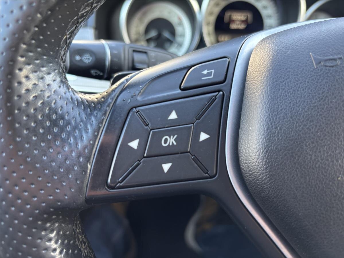 Mercedes-Benz Třídy E Kombi 2,1 l 125 kw