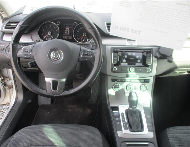 Volkswagen Passat Kombi 1,4 l 90 kw