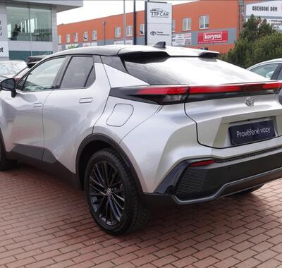 Toyota C-HR 6